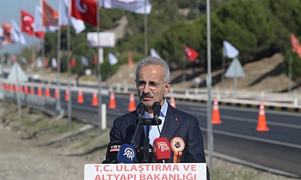 Uraloğlu Açıkladı: Yeşil Ulaşım Hamlesi: 19 Yeni Ekolojik Köprü Yolda!