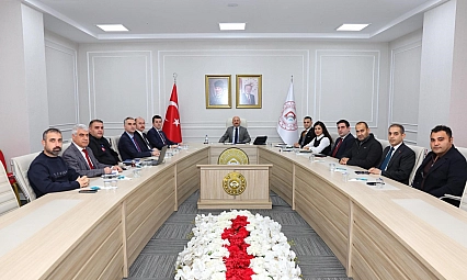 Vali yardımcılarıyla değerlendirme toplantısı yapıldı