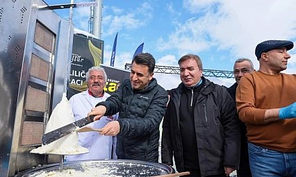 Valiler, et döner yerine tulum peyniri döneri kesti