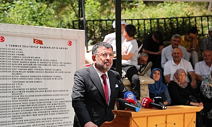 Veli Ağbaba'dan Erzincan'da anlamlı mesaj!
