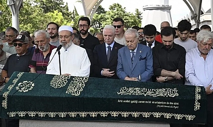 Yazar Ali Haydar Haksal son yolculuğuna uğurlandı