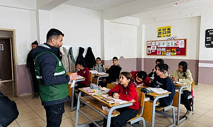 Yeşilay'dan öğrencilere bağımlılıkla mücadele eğitimi