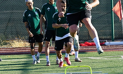 Yeşilyurtspor Hazırlıklarını Sürdürüyor