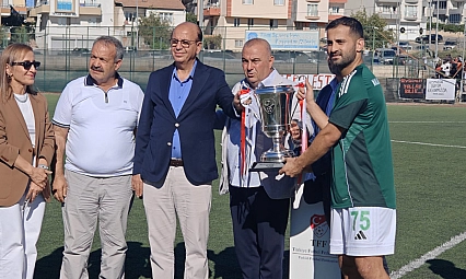 Yeşilyurtspor kupasına geçte olsa kavuştu!