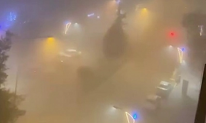 Yoğun sisde göz gözü görmedi