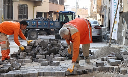 Yol Yapımı Çalışmaları Hız Kazandı