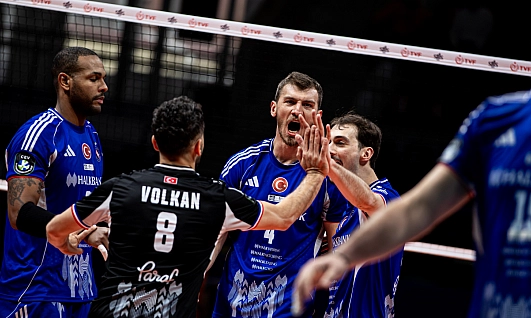 Efeler Ligi: Halkbank: 2 - Gaziantep Gençlik Spor: 3