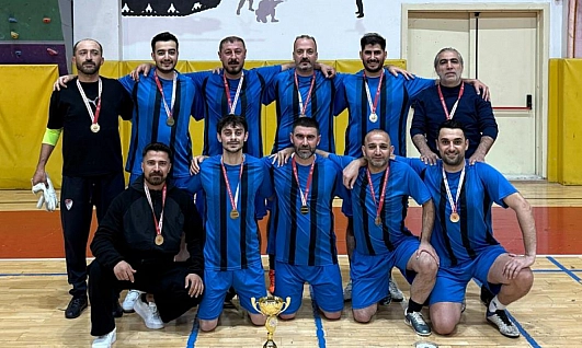 Elazığ Belediyespor Futsal Takımı şampiyon oldu