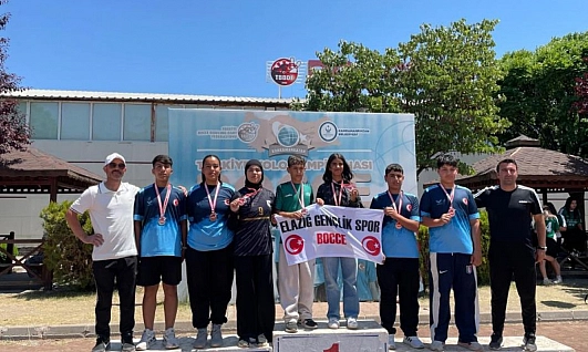Sporcular Ankara'dan madalyalarla döndü