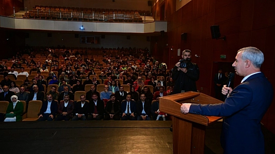 Seminere yoğun ilgi