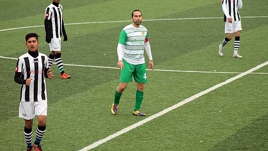 Futbolu çok seviyorum