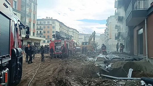 Malatya'da Korkutan Yangın! Alevler Göğe Yükseldi