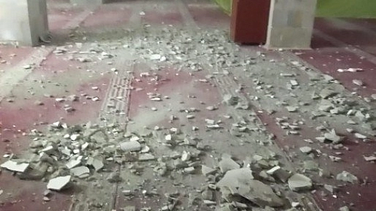 Yeni Caminin kubbesi çöktü Ulu Camide hasar oluştu
