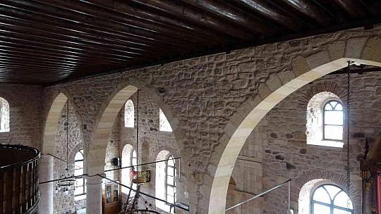 683 yıllık cami görenleri hayran bırakıyor