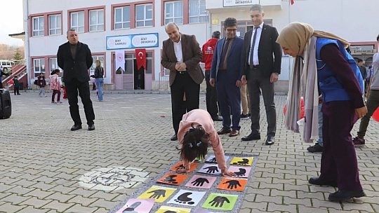 Kale'de çocuk şenliği