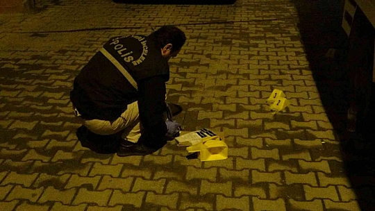 Kurşunlar havada uçuştu