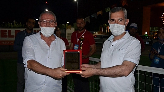 Ayak tenisi turnuvası