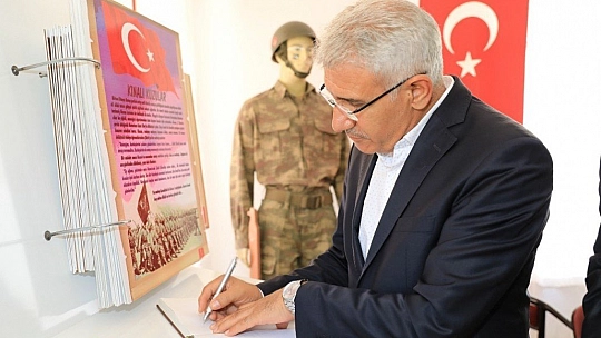 Gazilerle buluştu