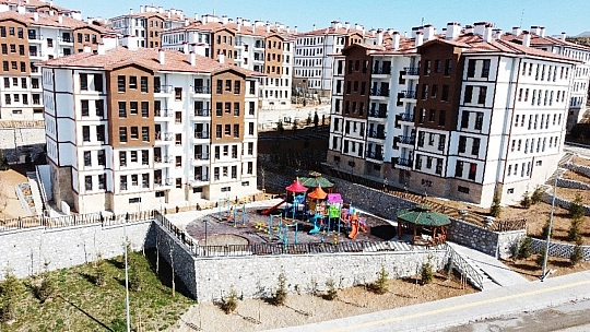 2 bin deprem konutu hazır