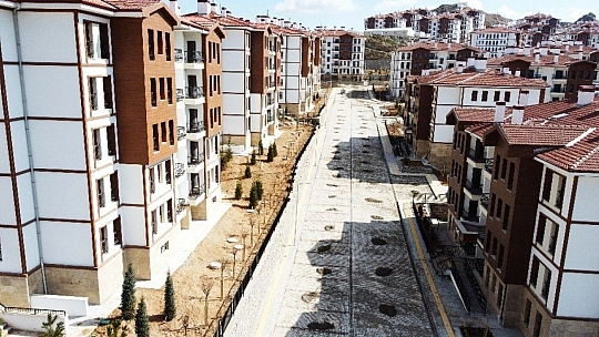 2 bin deprem konutu hazır