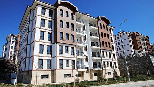 2 bin deprem konutu hazır
