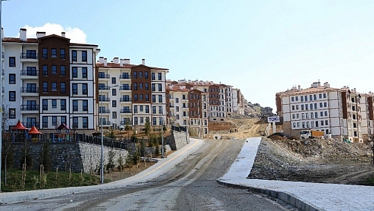 2 bin deprem konutu hazır
