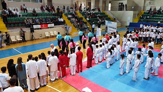 Gençler sporla hayat bulsun