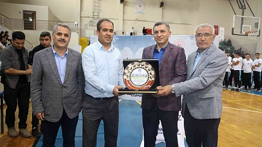 Gençler sporla hayat bulsun
