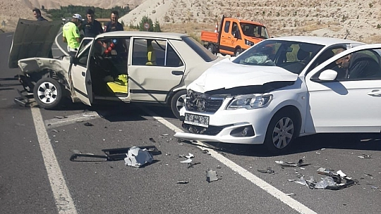 Trafik kazası: 2 yaralı