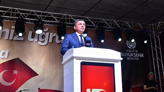 Demokrasi Bayramı'na yoğun katılım