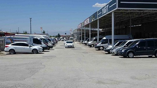 Fiyatlar sıfırlarını geçti
