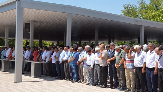 Ramazan Keskin Hoca son yolculuğuna dualarla uğurlandı