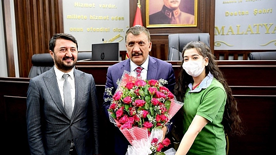 Öğrencileri ağırladı