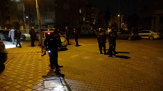 Eniştesini vurdu