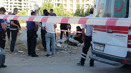 Bostanbaşında ölü bulundu