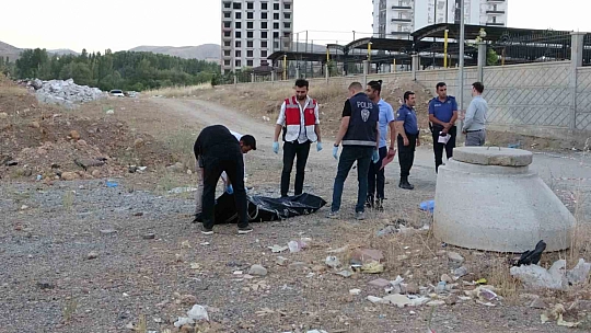 Bostanbaşında ölü bulundu