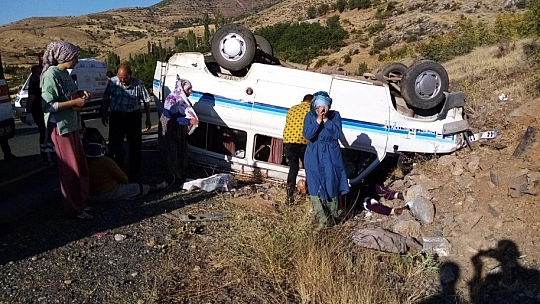 Trafik kazası 14 yaralı