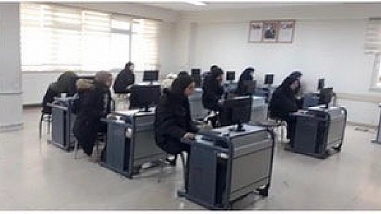 Sınavda öğrenciler ter döktü