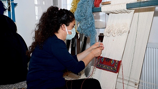 Kurslar devam ediyor