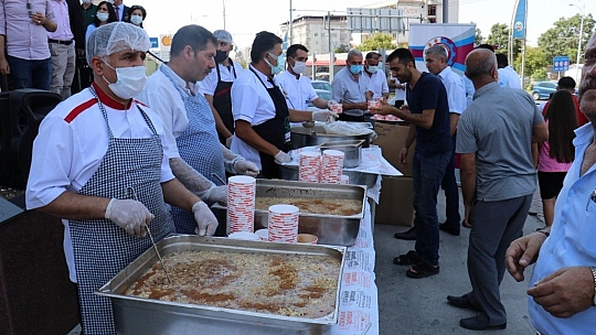 MTSO aşure dağıttı