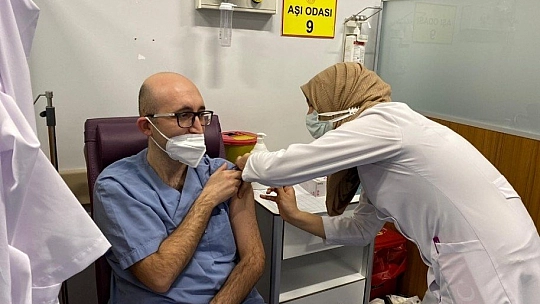 2. doz aşı vuruluyor