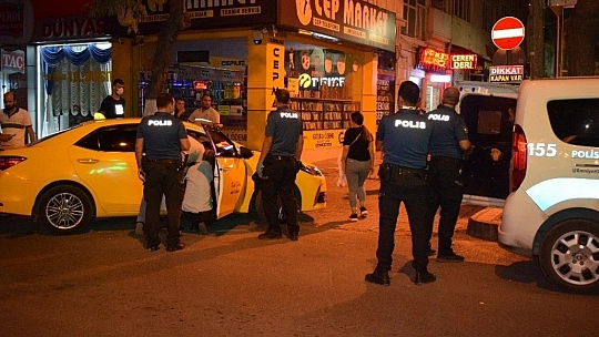 Silahlı bıçaklı kavga