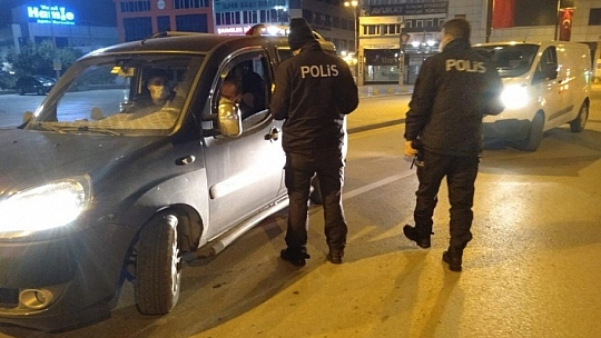 Sokaklar sessizliğe büründü