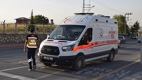 Trafik kazası 3 yaralı