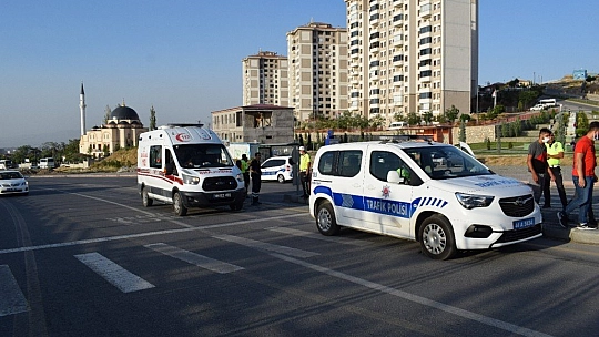 Trafik kazası 3 yaralı