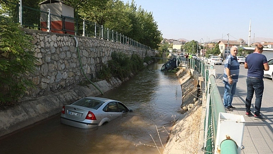 Önce çarpıştılar sonra uçtular