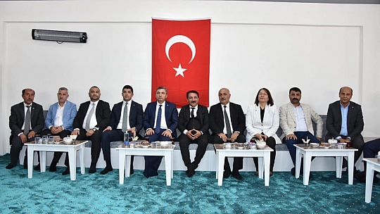Latif Doğan'dan annesi adına taziye evi
