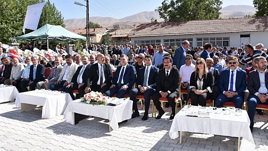 Latif Doğan'dan annesi adına taziye evi