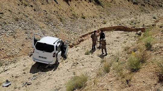 Şarampole devrildi