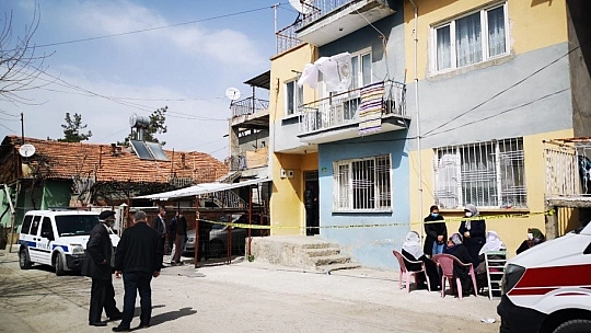 Yaşlı çift öldü